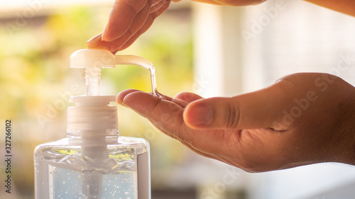 Hand washing with alcohol gel to eliminate bacteria and viruses