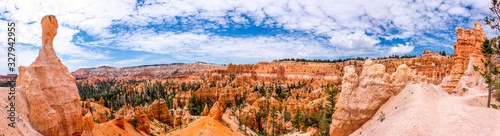 panoramic picture of bryce canyon