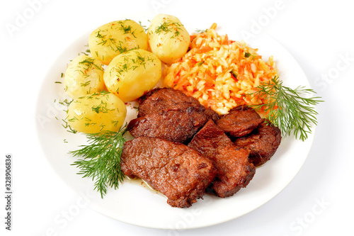 mięso wieprzowe duszone z ziemniakami i surówką