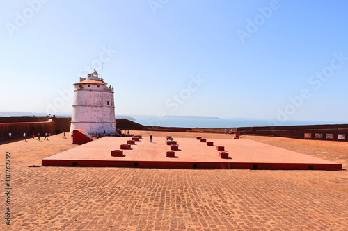 Fort Aguada, Goa is an epitome of Portuguese architecture built in 1612, along with a lighthouse, overlooks the confluence of Mandovi River and the Arabian Sea. 