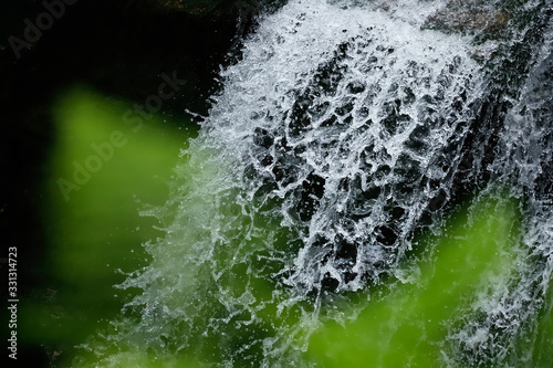 Górski wodospad w Karpatach