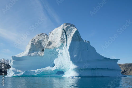 Grönlands Vielfalt, wunderschöne Eisskulpturen, Landschaften, Hunde