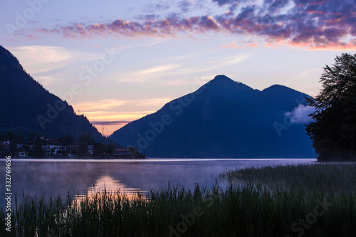Sonnenaufgang am Walchensee