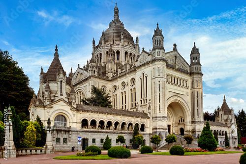 Basilique Sainte Thérèse de Lisieux