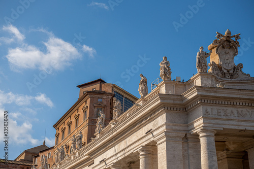 Plac Świętego Piotra i okno papieskie. Watykan, Włochy 