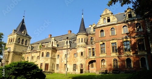 Pałac w Krowiarkach. W latach 1949 - 1959 r. siedziba Państwowego Domu Dziecka