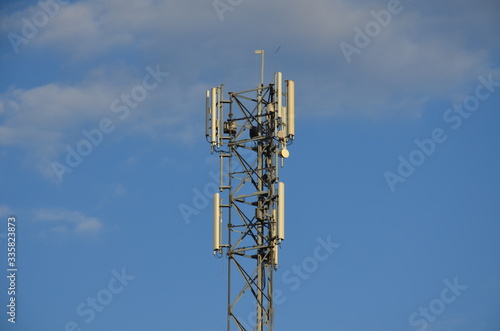 wieza , antena, comunication, mobilny technologia telekom, comunication,maszt,bezprzewodowe, przemysł, nadawczych, sieci, budowa, nadajnik, sieci 5G , 4G , szkodliwa 5 G ,sieć 5 G , zdrowie sieci 5 G 