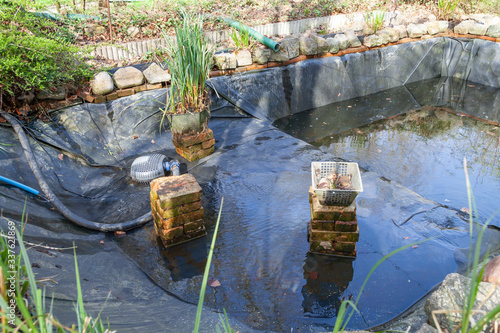 Gartenteich mit Wasser befüllen auffüllen nach säuberung