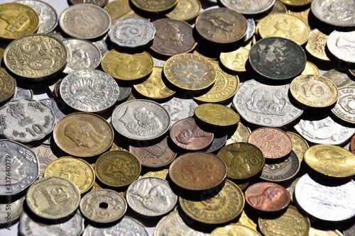 pieniądze monety waluta z całego świata 