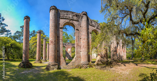 Old Sheldon ChuThe ruins of Sheldon Church built in 1745 near Beaufort South Carolina
