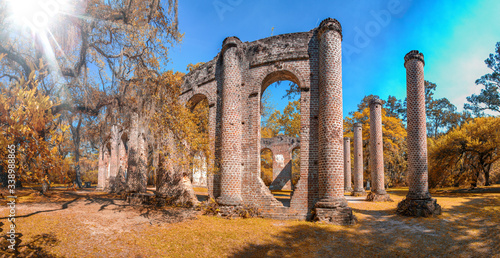 Old Sheldon ChuThe ruins of Sheldon Church built in 1745 near Beaufort South Carolina