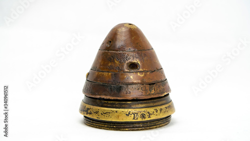 WW1 British 18 Pounder Shrapnel Shell Fuse. Fired 18 pdr fuse cap from Ypres