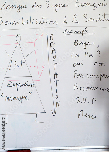  Atelier intitiation à la langue des signes