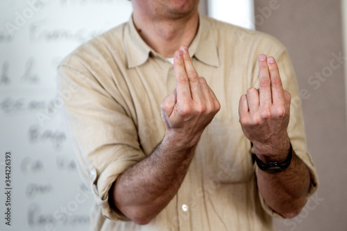  Atelier intitiation à la langue des signes