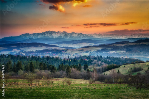Wiosenna panorama Tart z okolic Czorsztyna