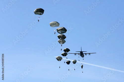 Army paratroopers in jump
