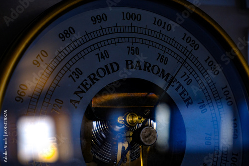 Barometer aneroid