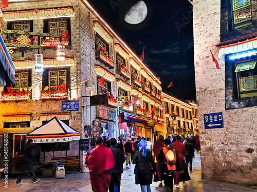 Shopping along the Barkhor Square in Lhasa at night