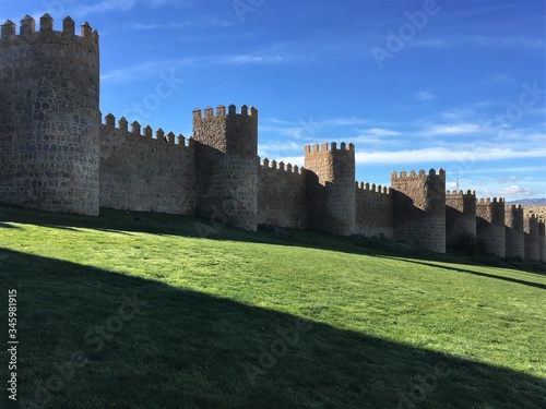 La muralla inexpugnable de Ávila