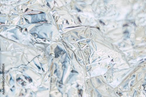 Papier aluminium froissé - Arrière plan texture brillante froissée