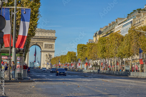 Arc de Triomphe e Champs Elysées