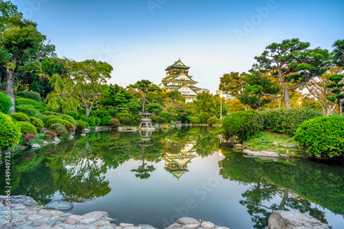 日本庭園から臨む大阪城 / Osaka castle / Japanese garden