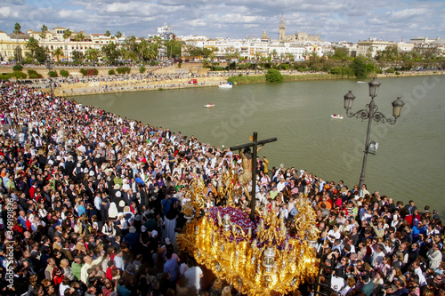 imágen de la semana santa de Sevilla, Hermandad del cachorro de Triana 