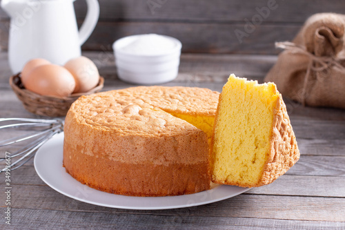 Fresh sponge cake