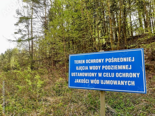 Teren ochrony pośredniej ujęcia wody podziemnej.