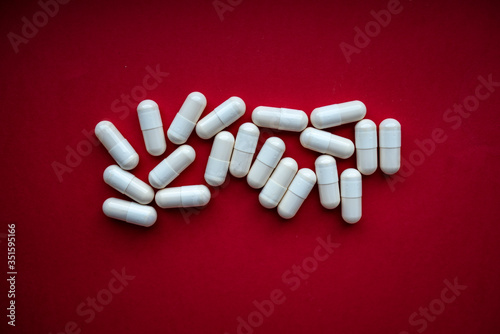 Tabletki, Białe leki
