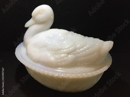 Circa 1902 Atterbury & Co. Milk Glass Duck lidded animal dish. Ultra rare, previously unknown mould attribution.