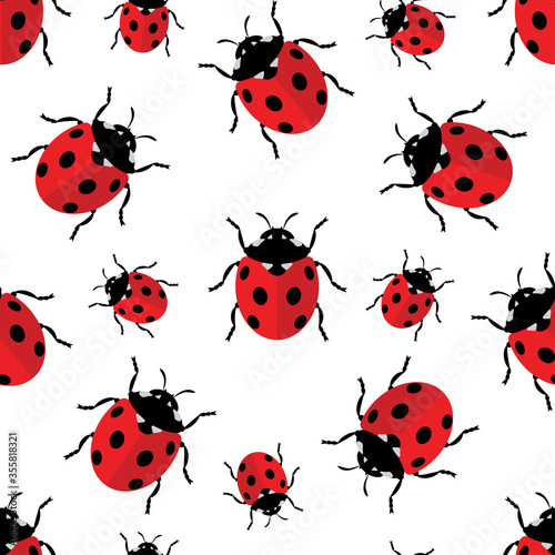 ladybug makes a seamless pattern