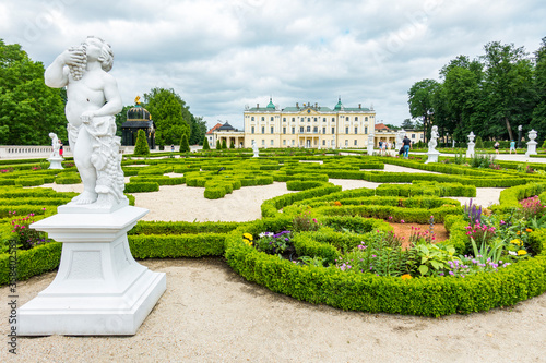 Białystok Podlasie pałac park branickich zamek ogród krzewy rzeźba