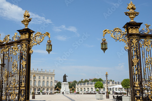 Grilles de la place Stanislas à Nancy (54) - Gilded wrought iron gates and lantern on Place Stanislas in Nancy, Lorraine, France
