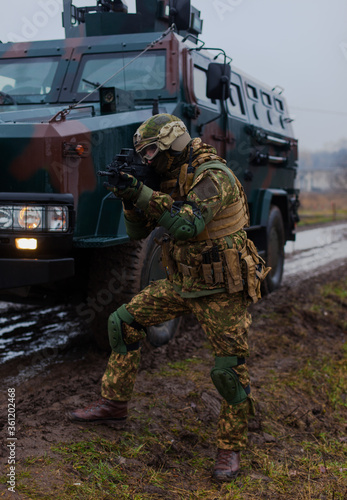 Ukraine modern soldier moves undercover