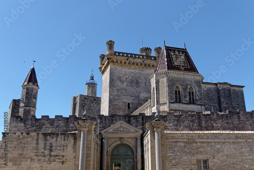 Château du duché d'Uzès et ses armoiries - Gard - France