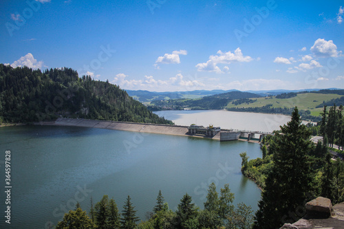 Tama w Niedzicy, Jezioro Czorsztyńskie 