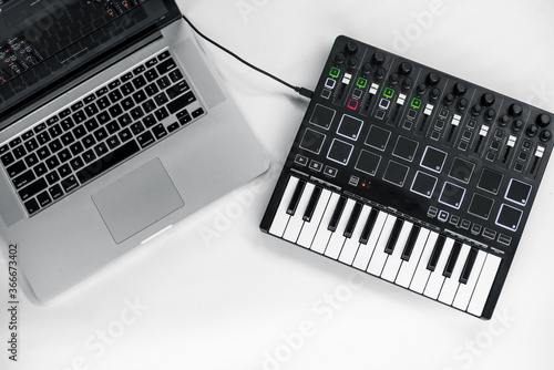 Controlador midi con notebook