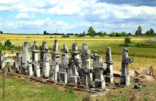 cmętarz, kapliczka, kaplica, przydrożna, kościół, maryja, religia, wiara, ceglana, cerkiew, baszta, wieża, dzwonnica, katolicyzm, katolik, 