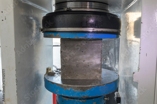 View of the cubic concrete samples of the tensile or flexural testing (compressive strength test).