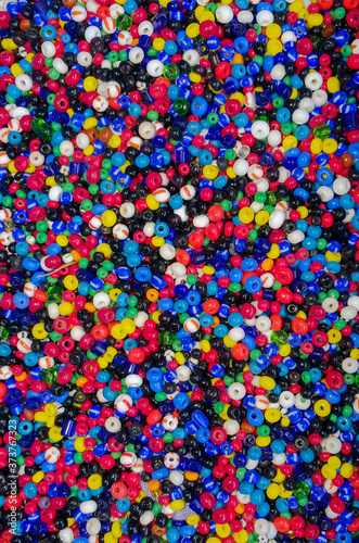many beads of different colors