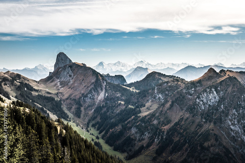 Berner Oberland mit Stockhorn, Eiger, Mönch, Jungfrau. Schweizer Alpen, Gantrisch, Homad, Walalpgrat, Berg, Gebirge, Schweiz