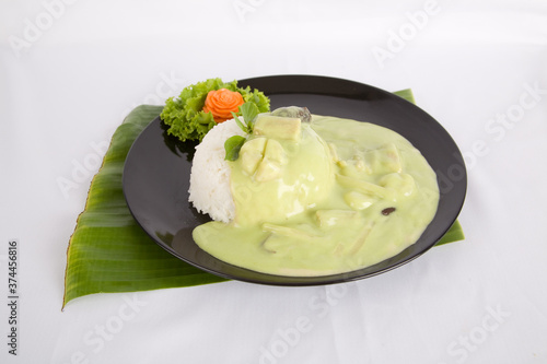 Green curry (Kaeng kheiyw hwan) with Thai food for steamed rice or rice noodles. Thai food very popular