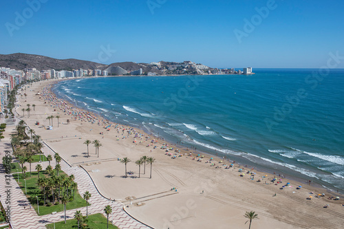 Playa Valenciana durante el día