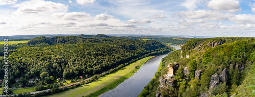 Blick auf die Elbe im Elbsandsteingebirge