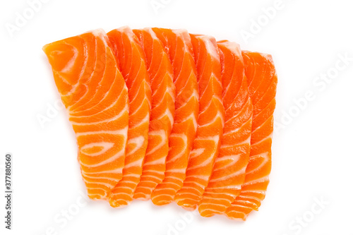 Łososiowy surowy sashimi odizolowywający na białym tle