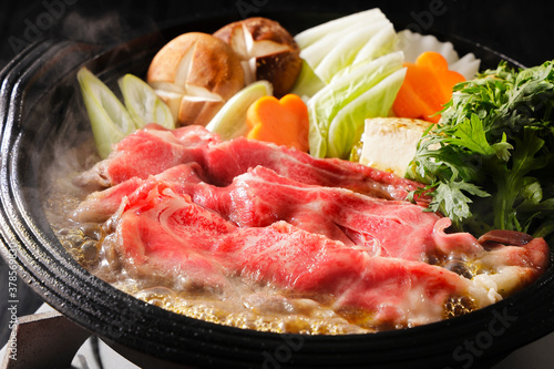 国産和牛ロースのすき焼き Sukiyaki