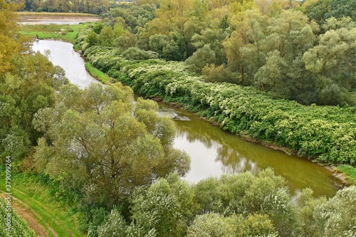 Rezerwaty przyrody w Krainie Górnej Odry, położony jest na południowo-zachodniej części województwa śląskiego. Graniczne Meandry Odry w Chalupkach. Szlak kajakowy na Odrze na granicy z Czechami. 