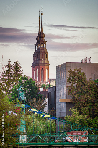 katedra w Opolu i biblioteka miejska