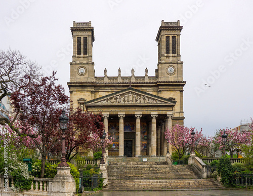 Eglise Saint-Vincent de Paul - Paris France